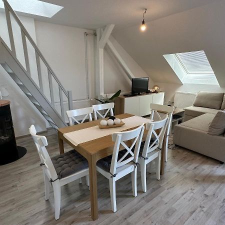 Gemuetliche Neurenovierte Dachgeschosswohnung Erfurt Ngoại thất bức ảnh