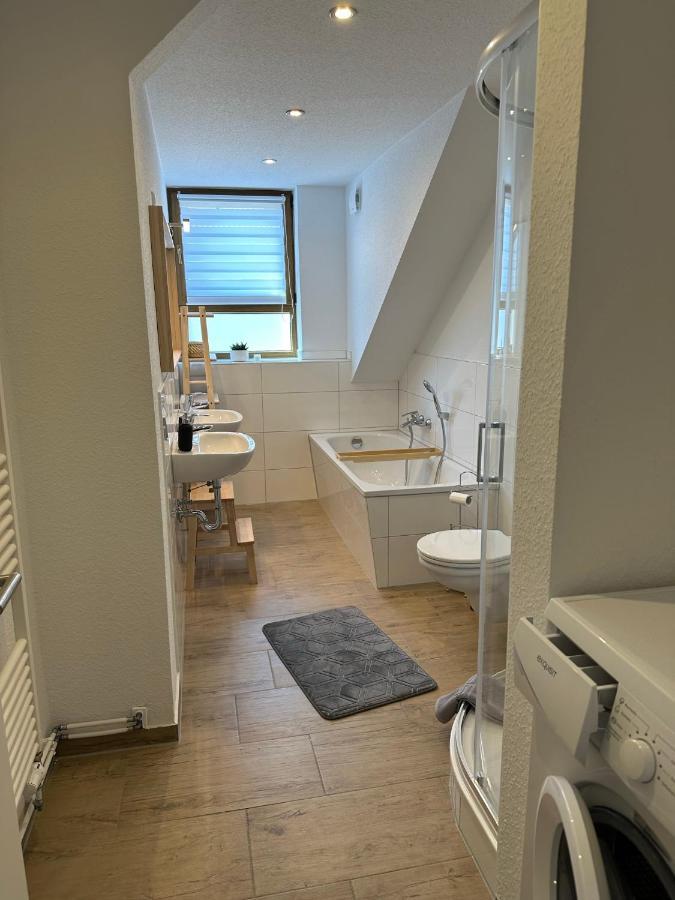 Gemuetliche Neurenovierte Dachgeschosswohnung Erfurt Ngoại thất bức ảnh