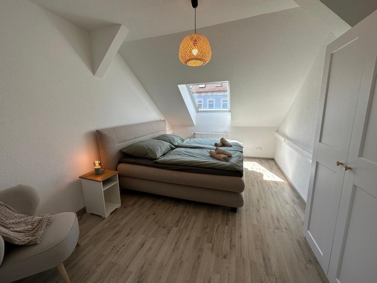 Gemuetliche Neurenovierte Dachgeschosswohnung Erfurt Ngoại thất bức ảnh