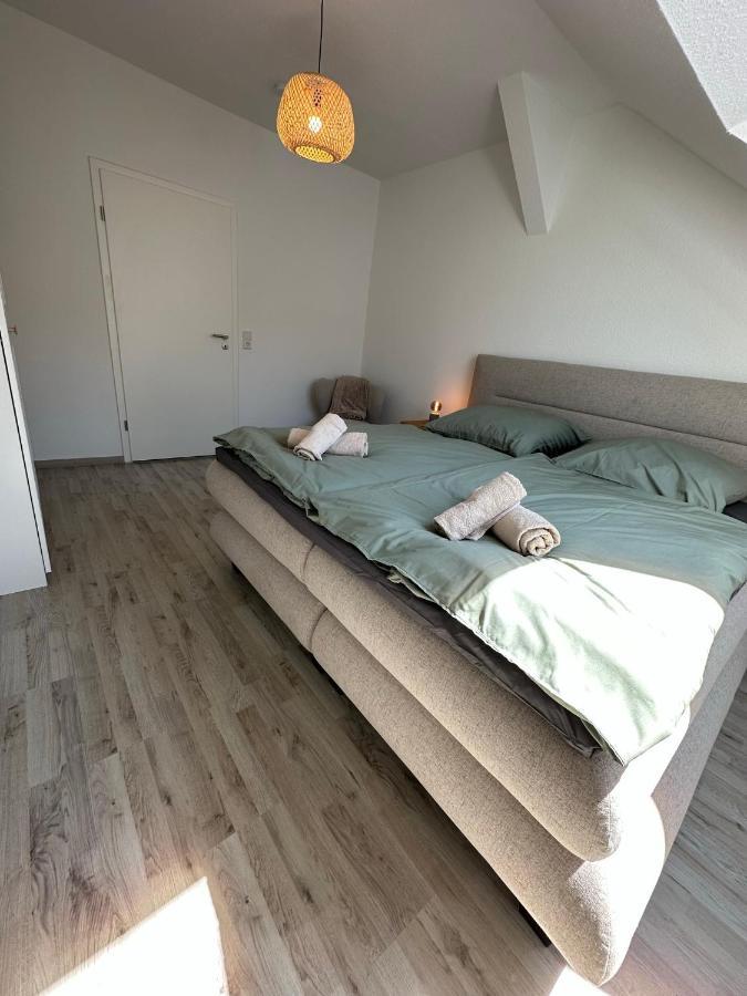 Gemuetliche Neurenovierte Dachgeschosswohnung Erfurt Ngoại thất bức ảnh