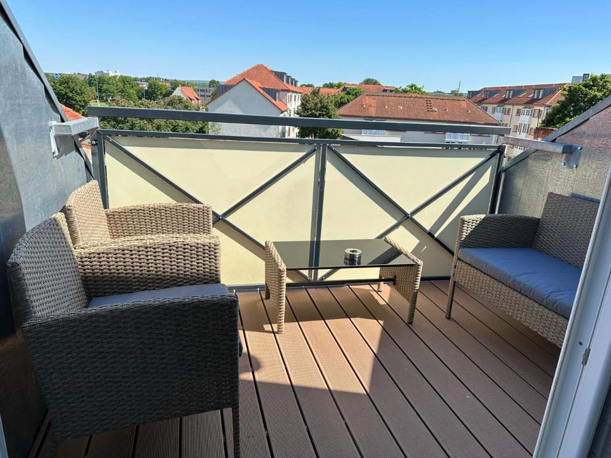 Gemuetliche Neurenovierte Dachgeschosswohnung Erfurt Ngoại thất bức ảnh